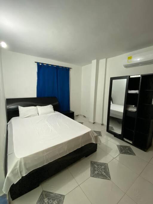 Apartamento Entero 5 Min Del Aeropuerto Y Playas ! Appartement Cartagena Buitenkant foto